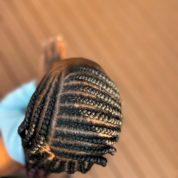 Braids - Picture 4 of 7